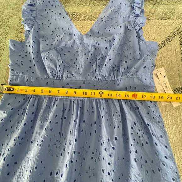 Maggy London Blue Eyelet Midi Dress - Picture 7 of 12